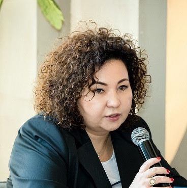 speaker photo